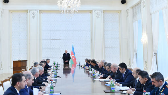 Ильхам Алиев собрал министров – ФОТО