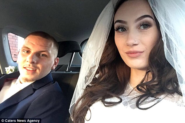   Невеста из Англии родила посреди собственной свадьбы – ФОТО