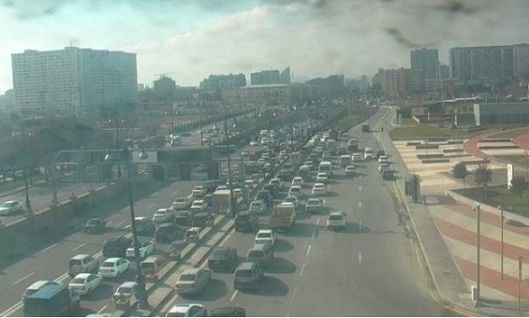 Цепная авария парализовала центральный проспект - ФОТО