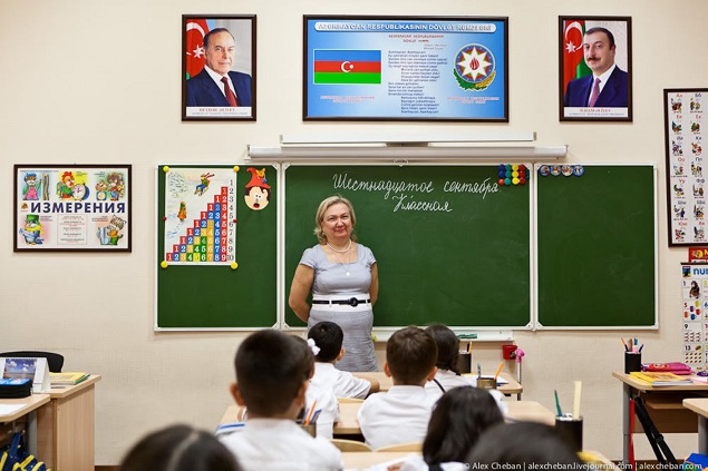 Нужен ли азербайджанцам русский сектор?