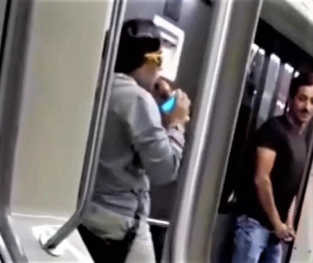 Секс в метро скрытая камера