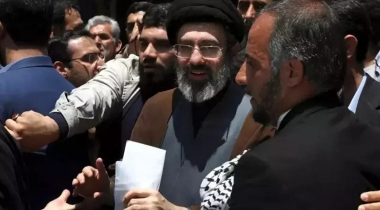 Сегодня состоится инаугурация нового верховного лидера Ирана Моджтабы Хаменеи