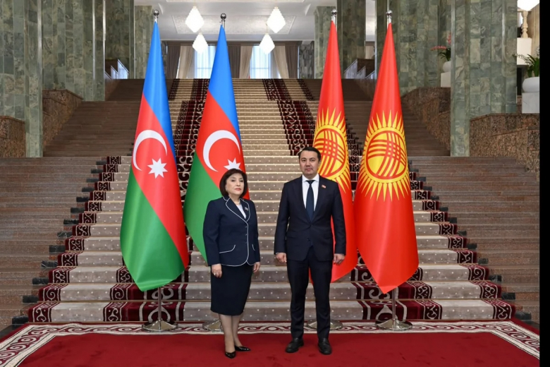 Sahibə Qafarova Qırğızıstan parlamentinin sədri ilə görüşüb